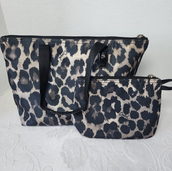 Coach 2FER✨️Coach Small Nylon Tote & Matching Pouch, EUC Like New - Picture 4 of 9